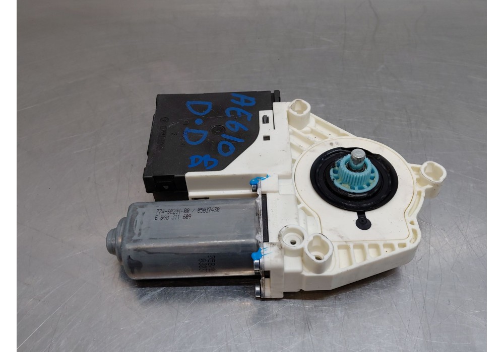 Recambio de motor elevalunas delantero derecho para seat leon (1p1) 1.9 tdi referencia OEM IAM 1T0959702LZ1F 1T0959702G 