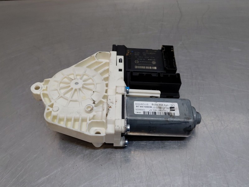 Recambio de motor elevalunas delantero derecho para seat leon (1p1) 1.9 tdi referencia OEM IAM 1T0959702LZ1F 1T0959702G 