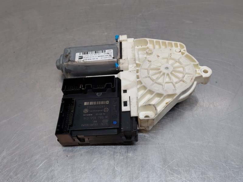 Recambio de motor elevalunas delantero izquierdo para seat leon (1p1) 1.9 tdi referencia OEM IAM 1T0959701LZ2H 1T0959701G 