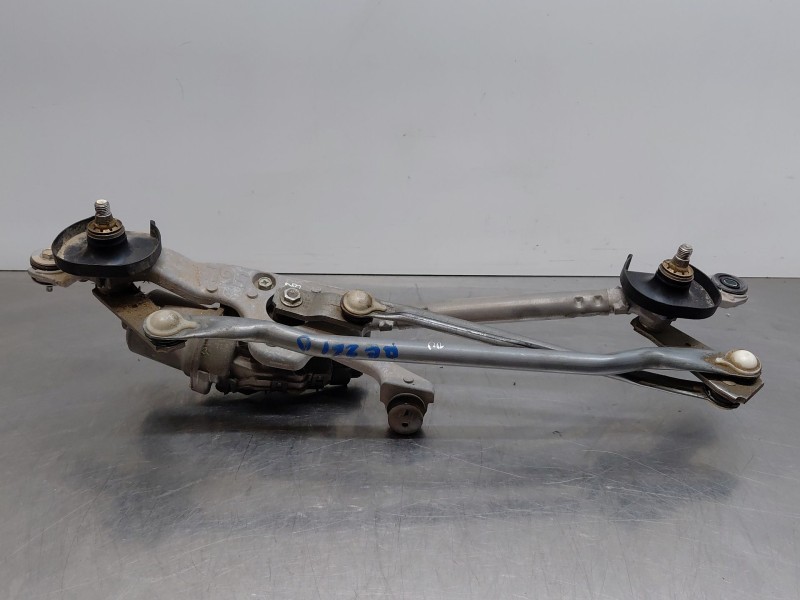 Recambio de motor limpia delantero para toyota c-hr hybrid referencia OEM IAM 85110F4010  