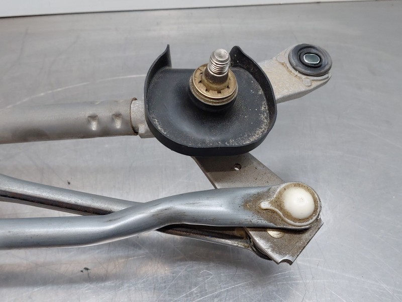 Recambio de motor limpia delantero para toyota c-hr hybrid referencia OEM IAM 85110F4010  