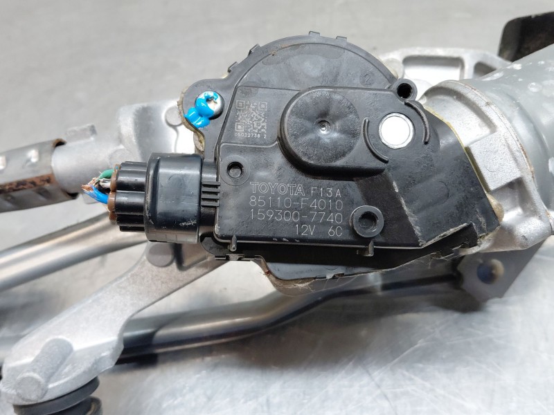 Recambio de motor limpia delantero para toyota c-hr hybrid referencia OEM IAM 85110F4010  