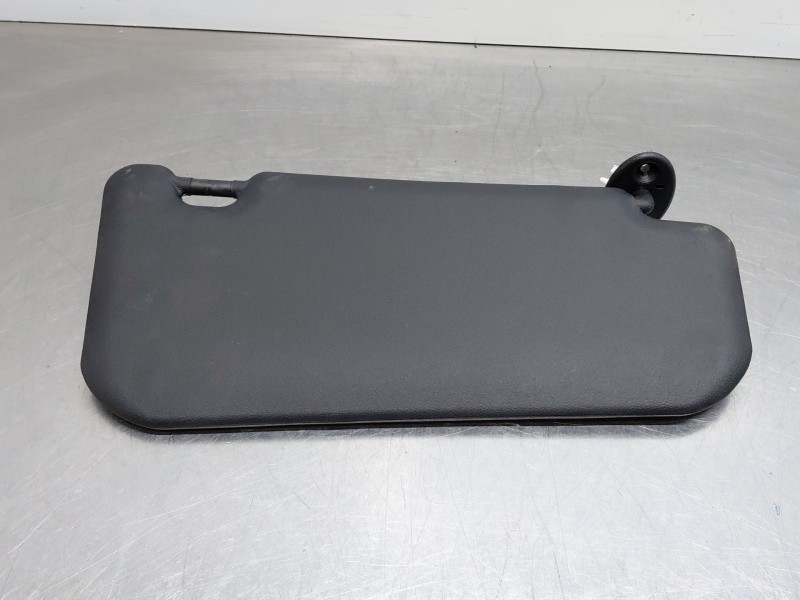 Recambio de parasol izquierdo para toyota c-hr hybrid referencia OEM IAM 74320F4024C1  