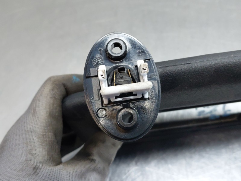 Recambio de parasol izquierdo para toyota c-hr hybrid referencia OEM IAM 74320F4024C1  