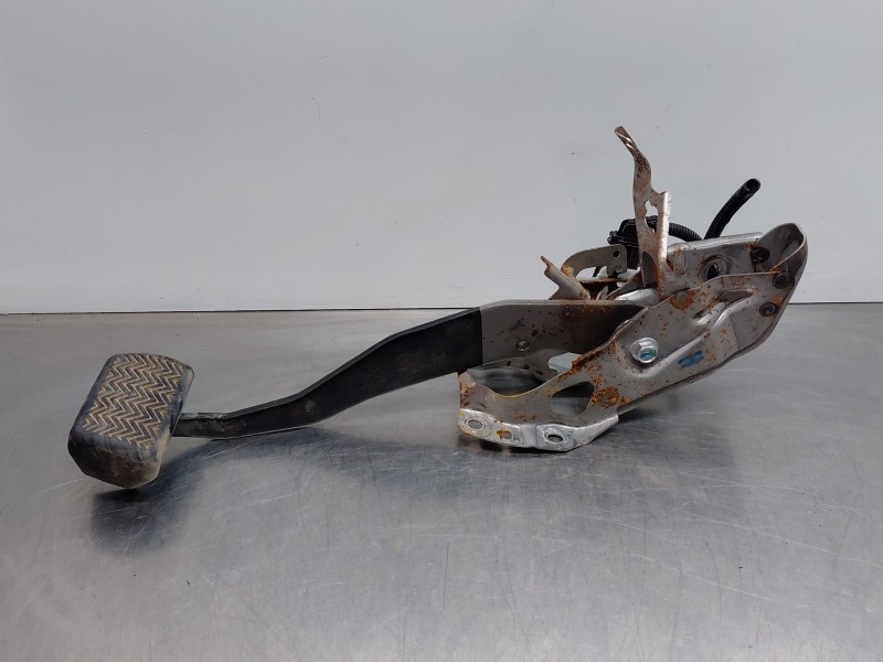 Recambio de pedal freno para toyota c-hr hybrid referencia OEM IAM 47110F4090  