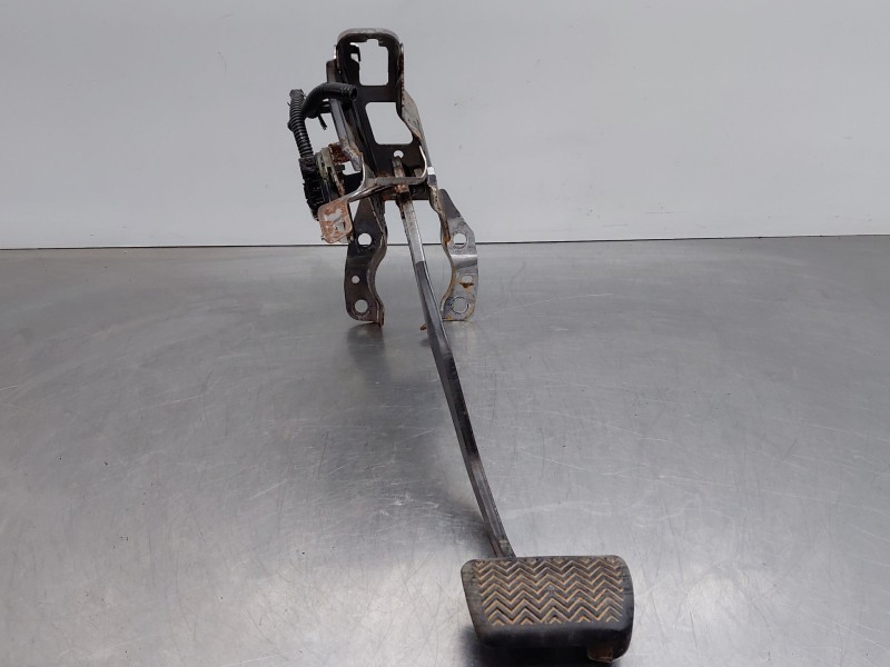 Recambio de pedal freno para toyota c-hr hybrid referencia OEM IAM 47110F4090  