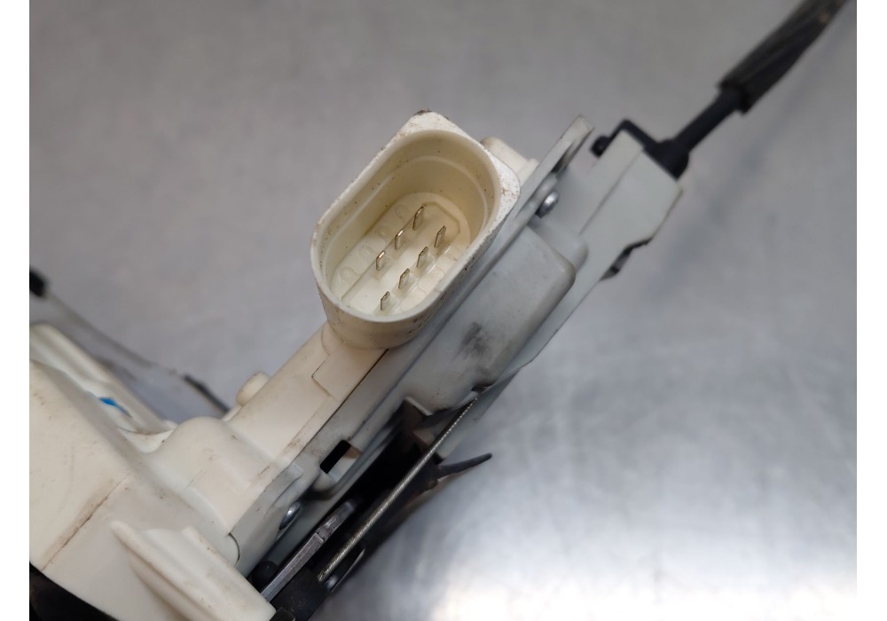 Recambio de cerradura puerta delantera derecha para seat altea xl (5p5, 5p8) 1.9 tdi referencia OEM IAM 1P1837016  