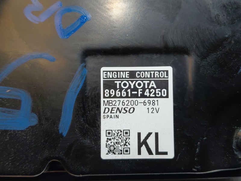 Recambio de centralita motor uce para toyota c-hr hybrid referencia OEM IAM 89661F4250  