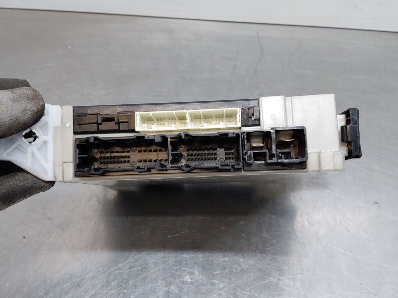 Recambio de modulo electronico para toyota c-hr hybrid referencia OEM IAM 89221F4020  