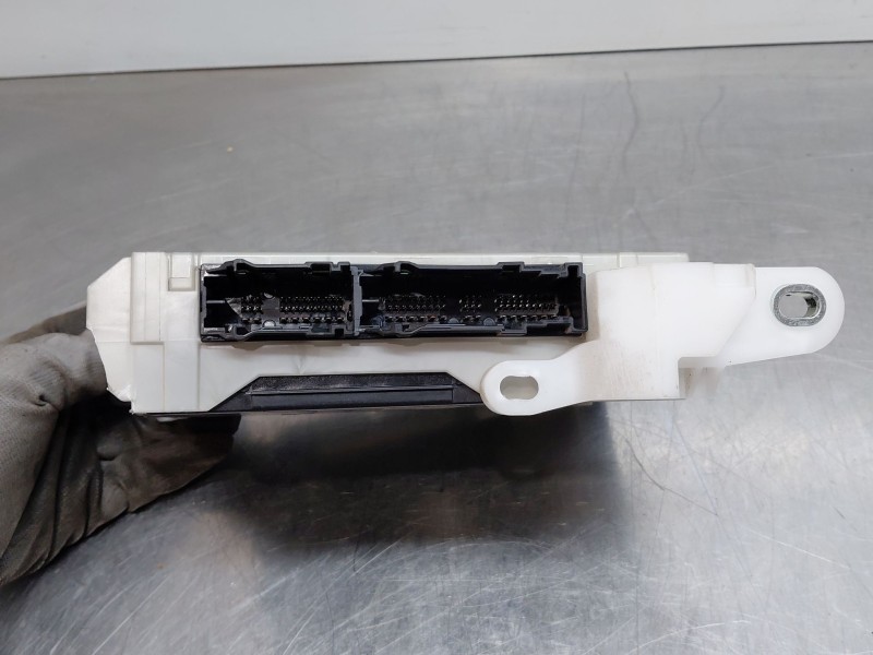 Recambio de modulo electronico para toyota c-hr hybrid referencia OEM IAM 89221F4020  