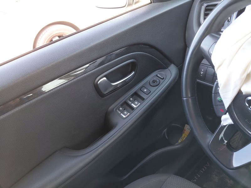 kia carens iv del año 2014
