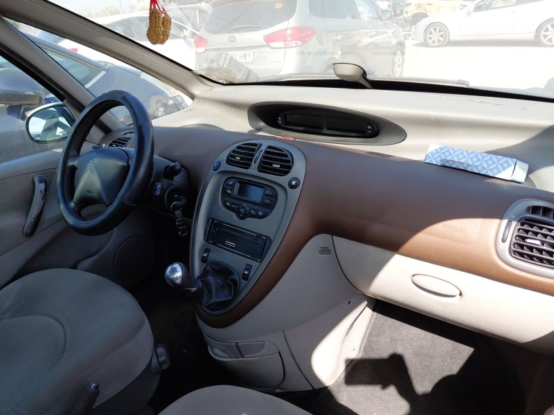 citroën xsara picasso (n68) del año 2004