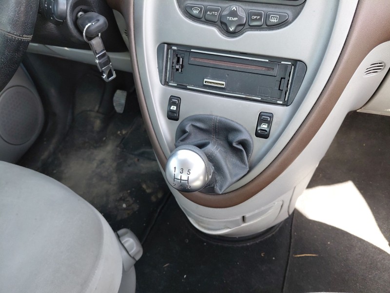 citroën xsara picasso (n68) del año 2004