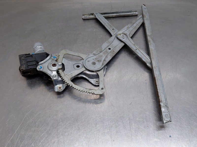 Recambio de elevalunas delantero izquierdo para toyota c-hr hybrid referencia OEM IAM 69820F4010  