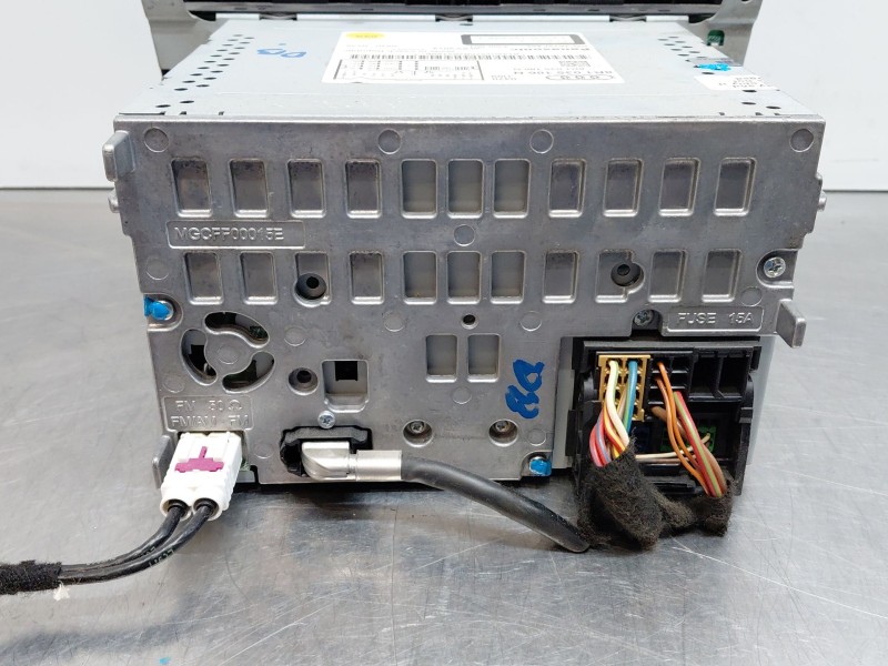 Recambio de sistema audio / radio cd para audi a4 ber. (b8) multitronic referencia OEM IAM 8R1057186NX 8R1035186N 