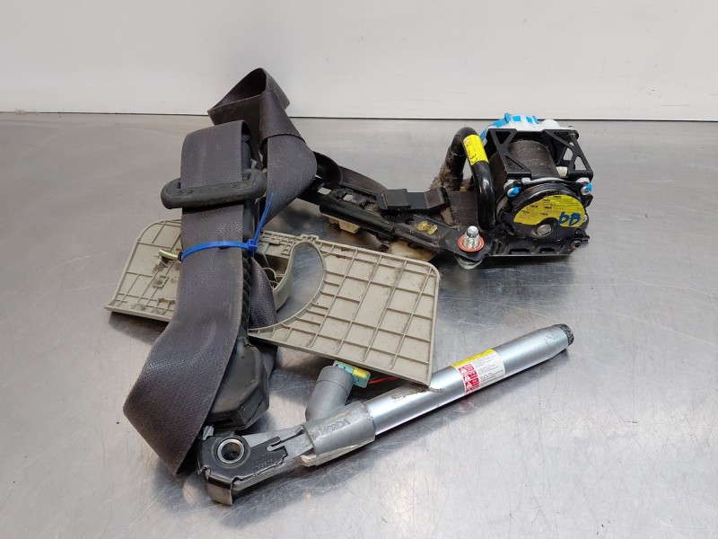 Recambio de cinturon seguridad delantero izquierdo para kia carens iv 1.7 crdi referencia OEM IAM 88810A4200WK  