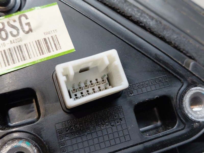 Recambio de retrovisor izquierdo para kia carens iv 1.7 crdi referencia OEM IAM 87610A4280  