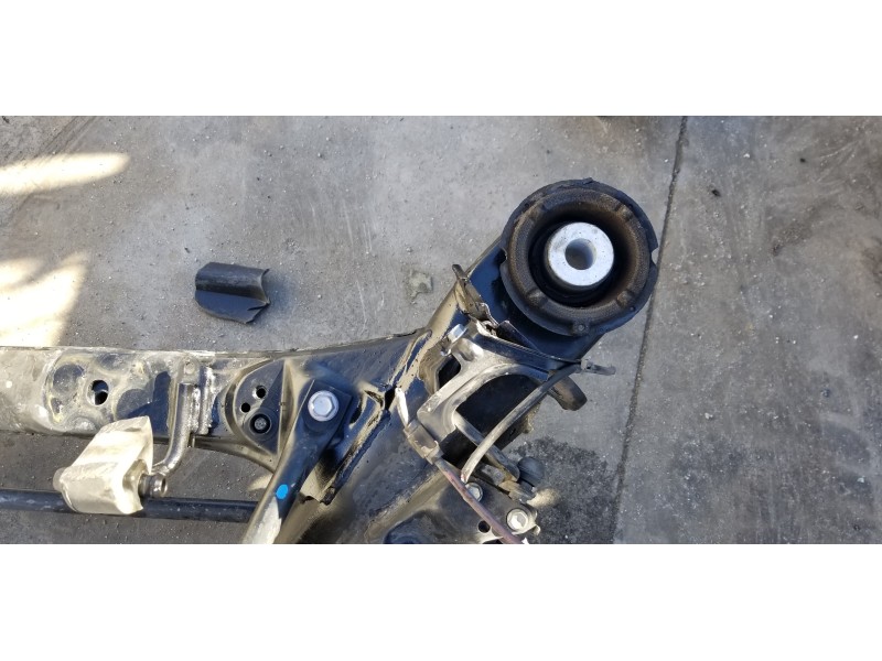 Recambio de puente trasero para lexus is 300h referencia OEM IAM 5120630142   Recambio de puente trasero para lexus is 300h referencia OEM IAM 5120630142