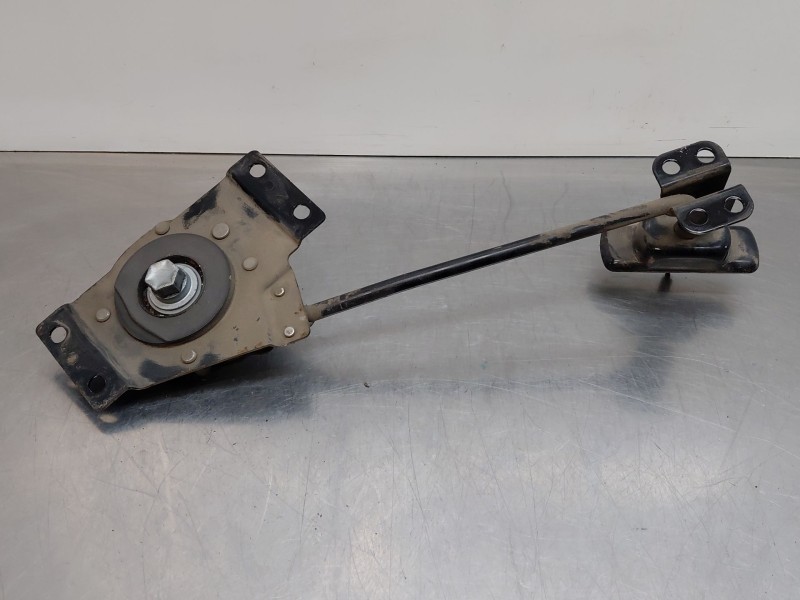 Recambio de soporte rueda repuesto para kia carens iv 1.7 crdi referencia OEM IAM 628501D000  