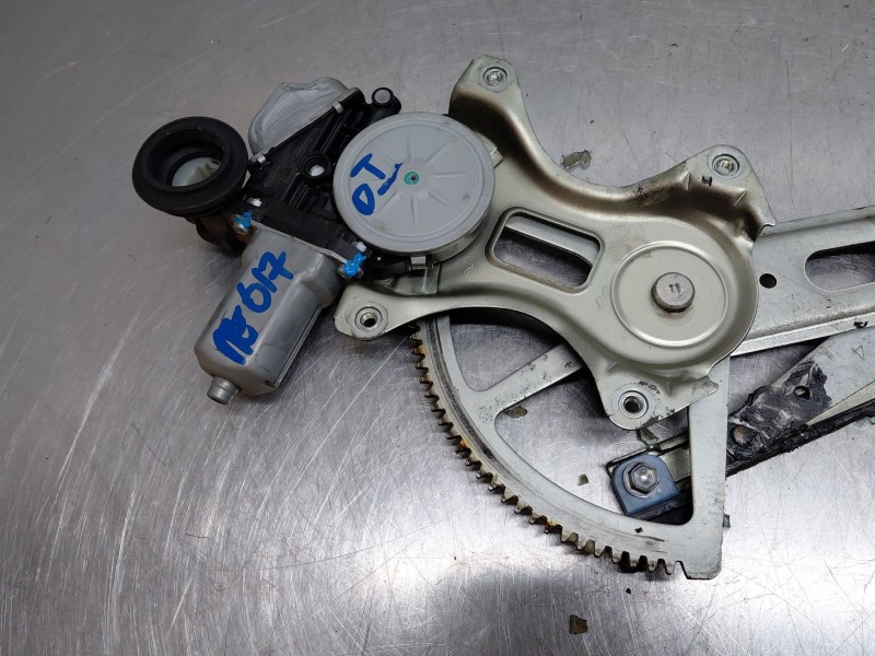 Recambio de elevalunas delantero izquierdo para toyota prius (_w3_) 1.8 hybrid (zvw3_) referencia OEM IAM   