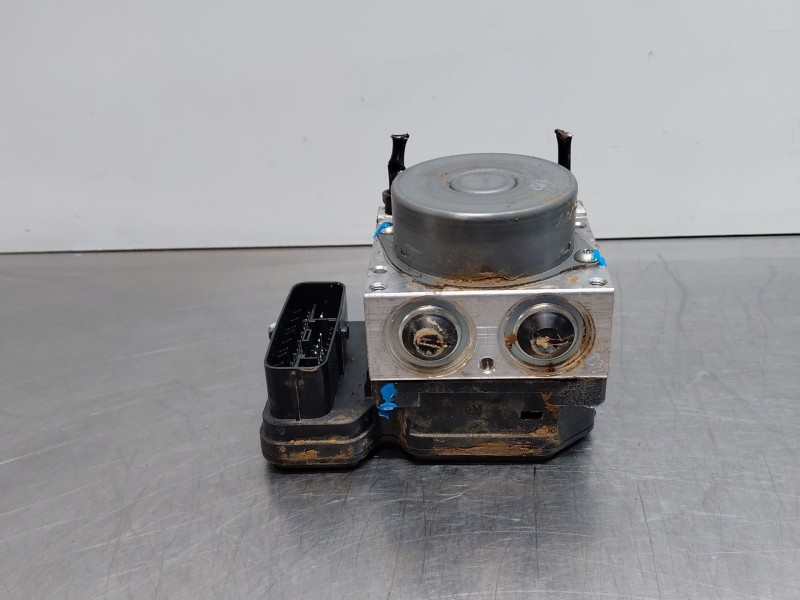 Recambio de abs para toyota c-hr hybrid referencia OEM IAM 4405010080 8954110080 