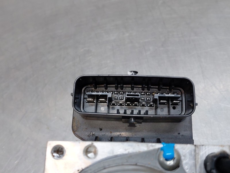 Recambio de abs para toyota c-hr hybrid referencia OEM IAM 4405010080 8954110080 