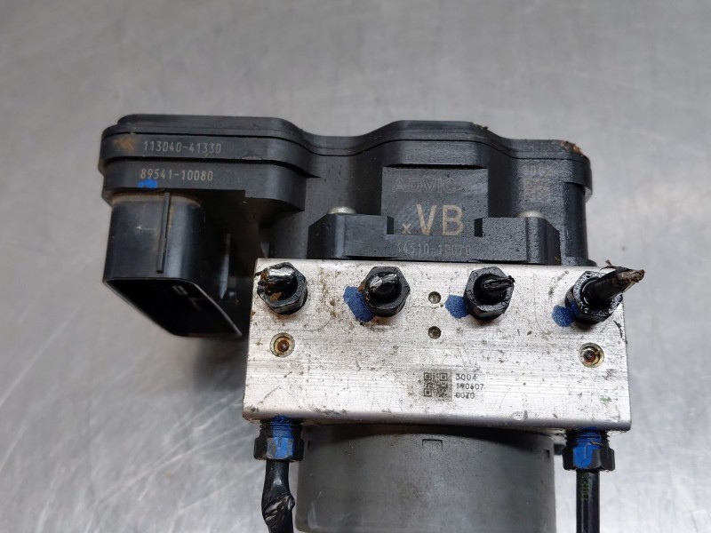 Recambio de abs para toyota c-hr hybrid referencia OEM IAM 4405010080 8954110080 