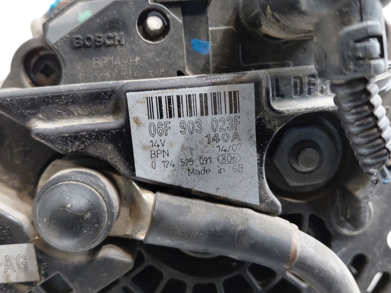 Recambio de alternador para seat leon (1p1) 1.9 tdi referencia OEM IAM 06F903023F  