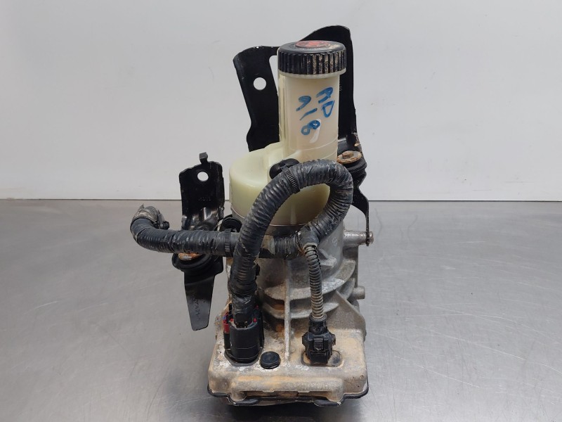 Recambio de bomba direccion para renault master iii furgón referencia OEM IAM   
