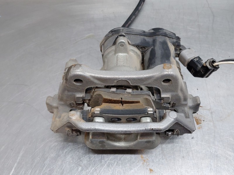 Recambio de pinza freno trasera izquierda para toyota c-hr hybrid referencia OEM IAM 46310F4011  