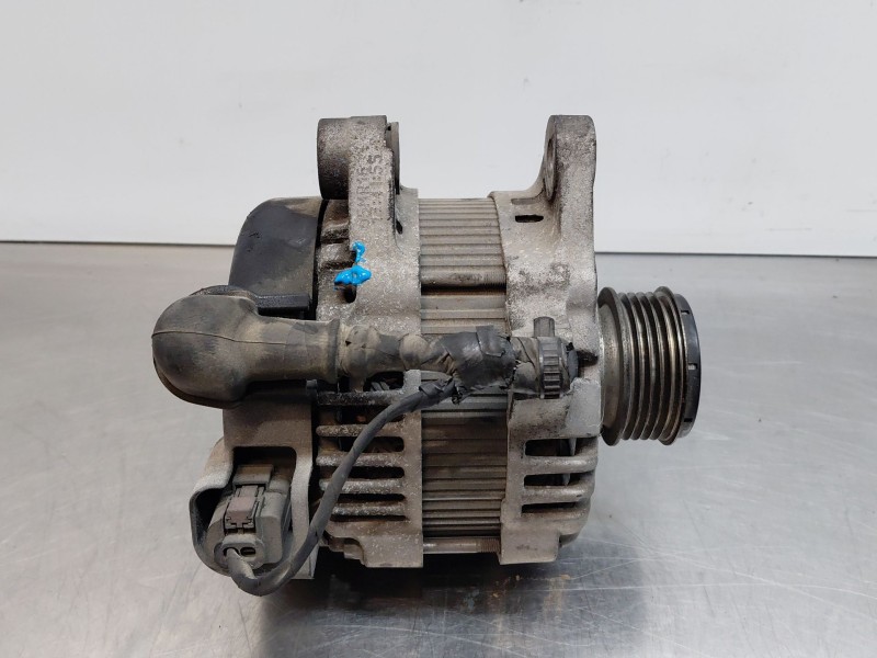 Recambio de alternador para kia carens iv 1.7 crdi referencia OEM IAM 373002A900  
