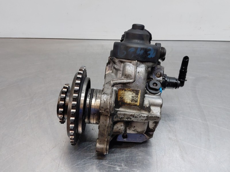Recambio de bomba inyeccion para kia carens iv 1.7 crdi referencia OEM IAM 331002A600  