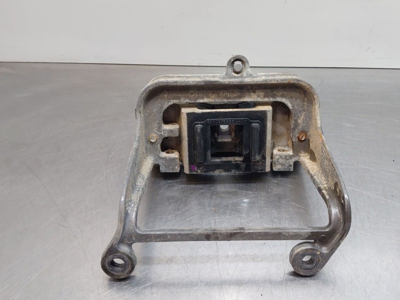 Recambio de soporte motor izquierdo para renault master iii furgón referencia OEM IAM   
