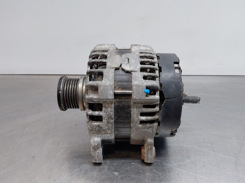 Recambio de alternador para audi a4 ber. (b8) multitronic referencia OEM IAM 04L903017D  