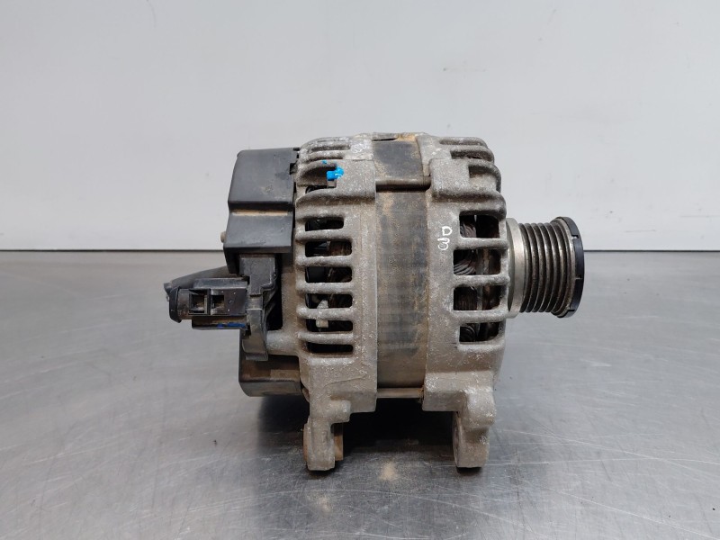 Recambio de alternador para audi a4 ber. (b8) multitronic referencia OEM IAM 04L903017D  