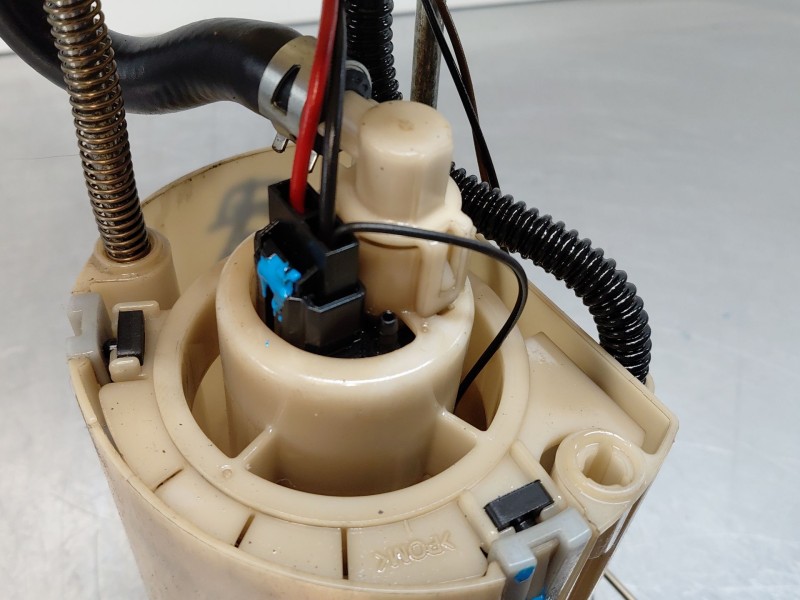 Recambio de aforador para kia carens iv 1.7 crdi referencia OEM IAM 31110A4950  