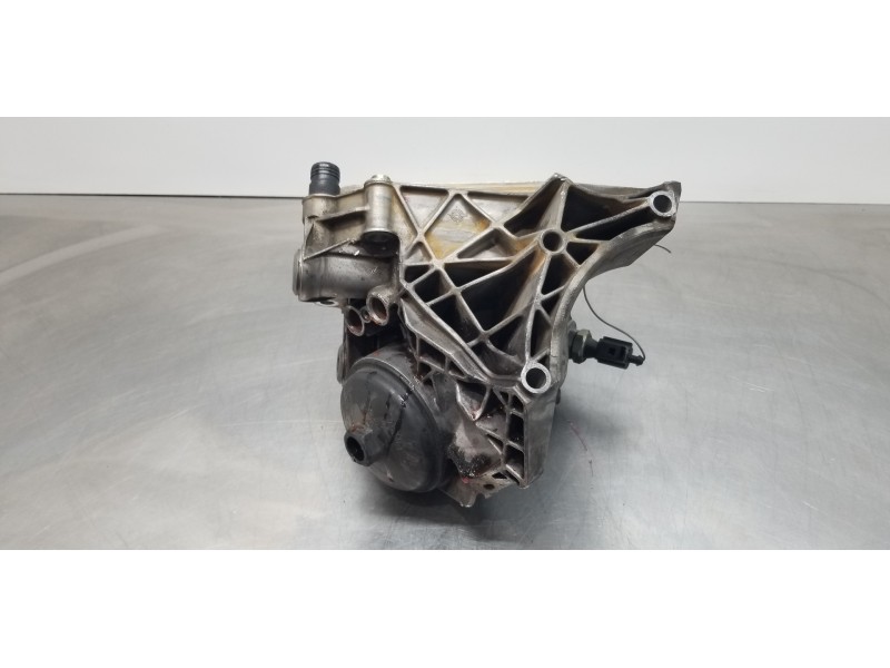 Recambio de soporte filtro aceite para audi a8 (4e2) 4.2 quattro referencia OEM IAM 077117021Q  