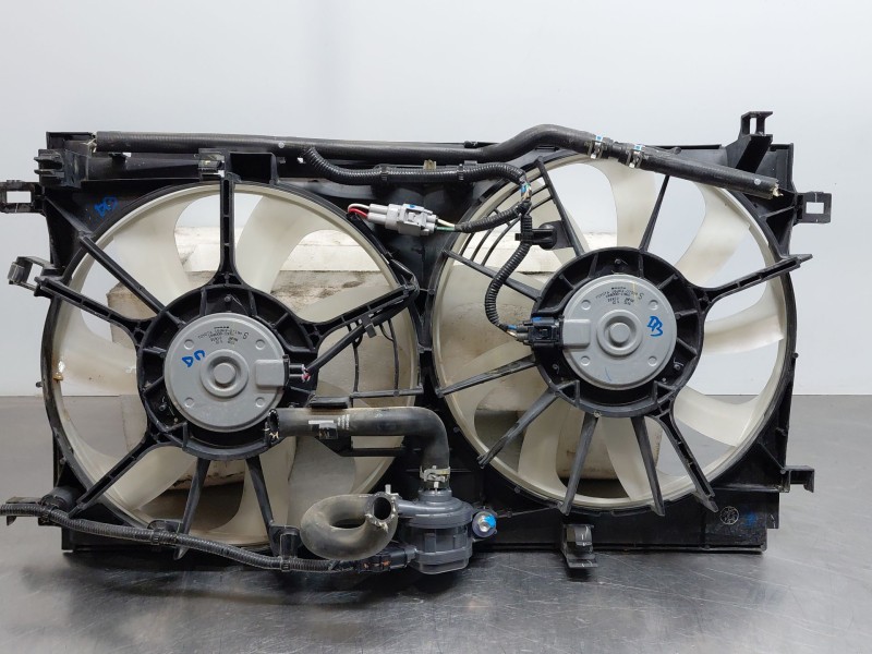 Recambio de electroventilador para toyota c-hr hybrid referencia OEM IAM 167110T170 163630T190 