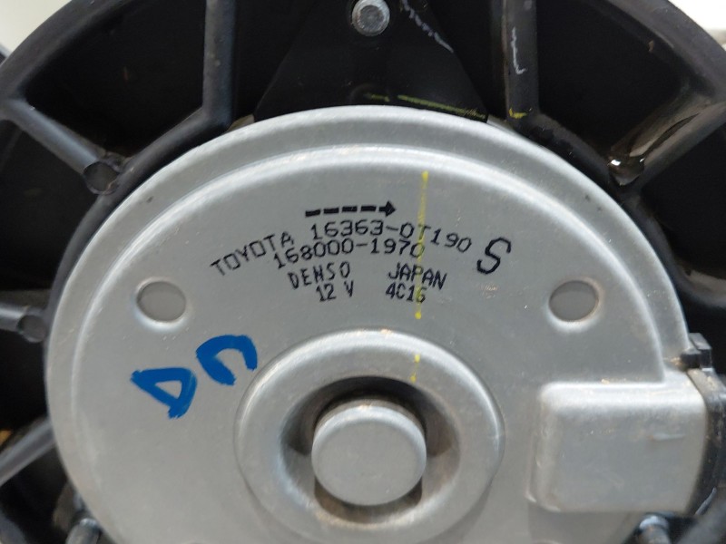 Recambio de electroventilador para toyota c-hr hybrid referencia OEM IAM 167110T170 163630T190 