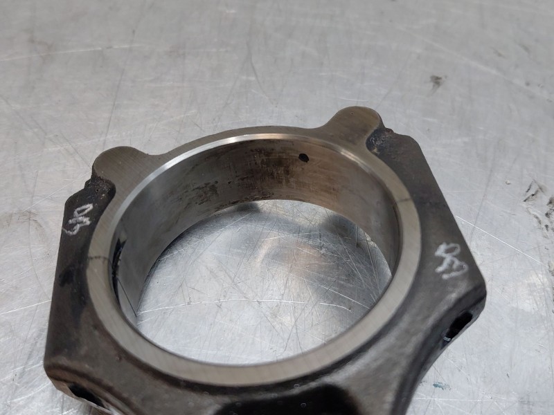 Recambio de biela para kia carens iv 1.7 crdi referencia OEM IAM 235102A300  