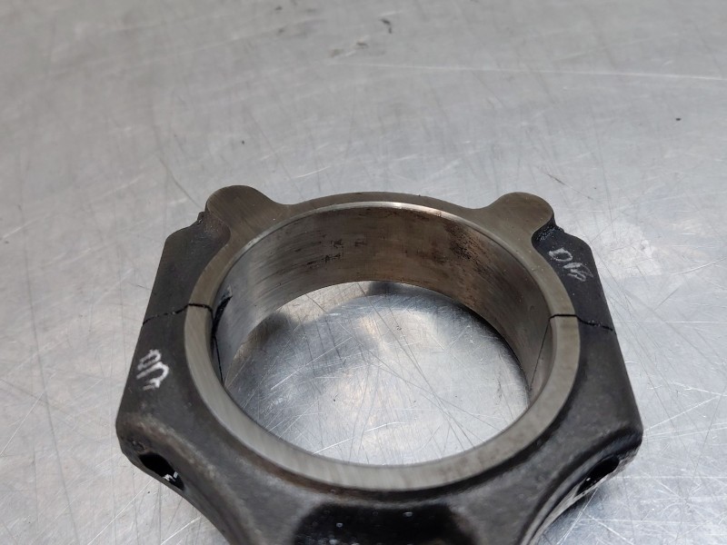 Recambio de biela para kia carens iv 1.7 crdi referencia OEM IAM 235102A300  