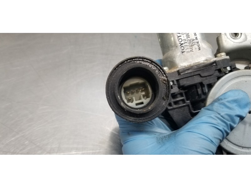 Recambio de elevalunas delantero derecho para toyota hilux (kun) extra cab 4x4 referencia OEM IAM 698100K040 857100K010  Recambio de elevalunas delantero derecho para toyota hilux (kun) extra cab 4x4 referencia OEM IAM 698100K040 857100K010