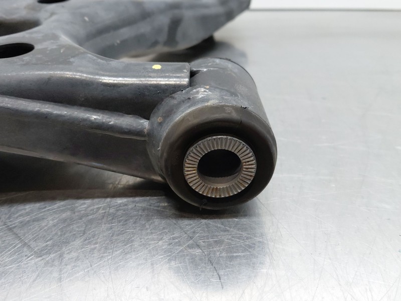 Recambio de brazo suspension inferior delantero izquierdo para toyota c-hr hybrid referencia OEM IAM 4806910110  