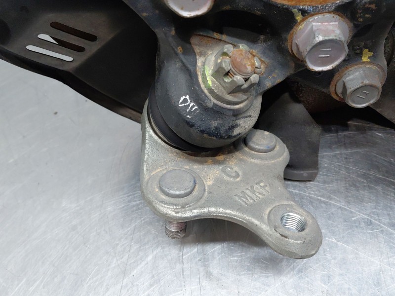 Recambio de mangueta delantera izquierda para toyota c-hr hybrid referencia OEM IAM 43212F4010  