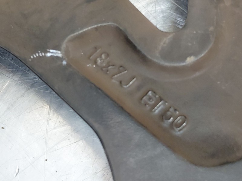 Recambio de llanta para toyota c-hr hybrid referencia OEM IAM   