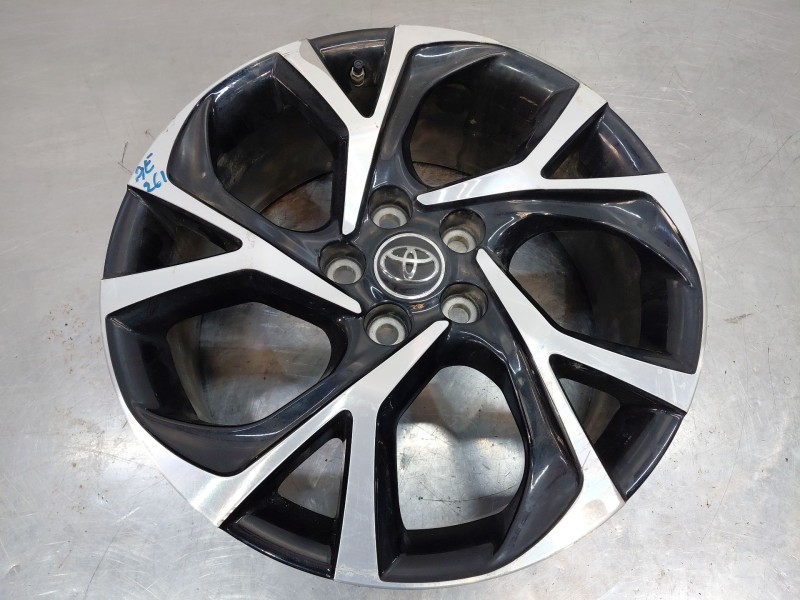 Recambio de llanta para toyota c-hr hybrid referencia OEM IAM   