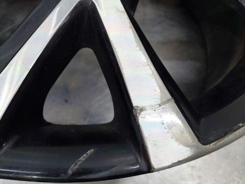 Recambio de llanta para toyota c-hr hybrid referencia OEM IAM   