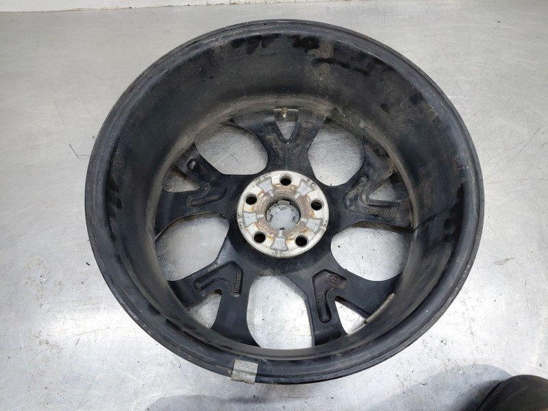 Recambio de llanta para toyota c-hr hybrid referencia OEM IAM   