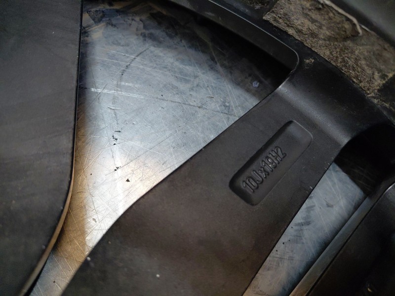 Recambio de llanta para maserati quattroporte granlusso referencia OEM IAM   