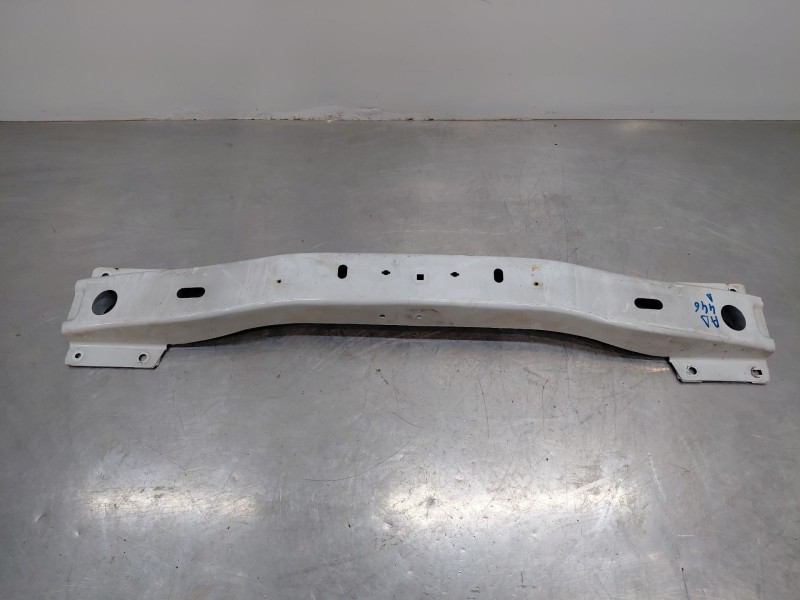 Recambio de refuerzo paragolpes delantero para nissan nv 400 l3h2 referencia OEM IAM   